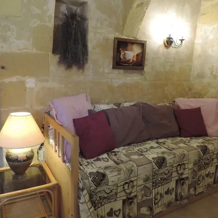 Guest house Balluta 3*