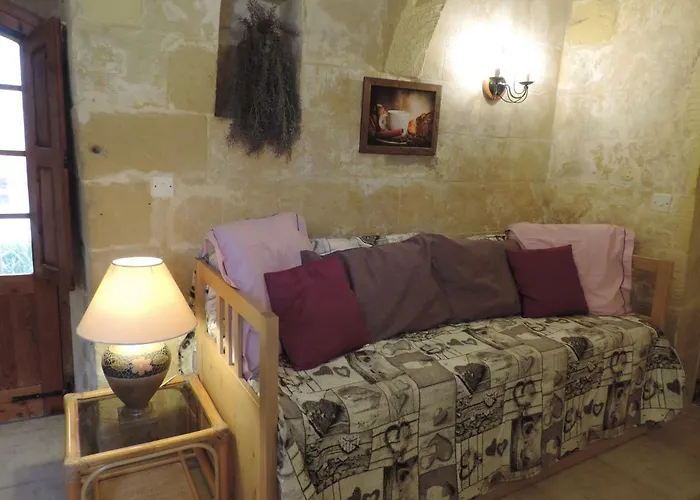 Guest house Balluta 3*