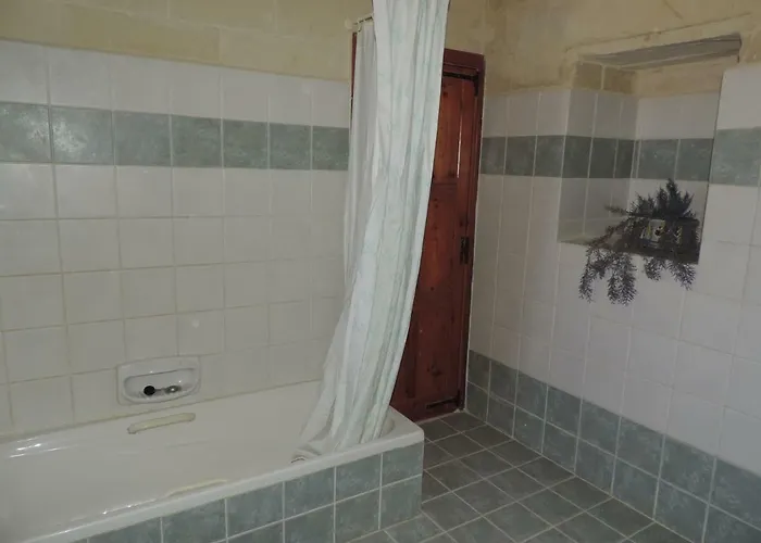 게스트하우스 Balluta 3*